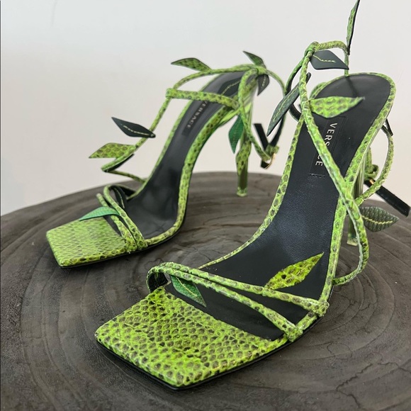 VERSACE PYTHON HEEL - Picture 9 of 10